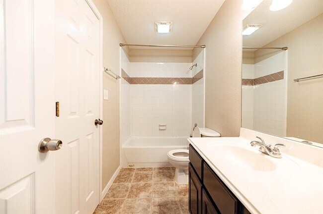Building Photo - 27210 Afton Way