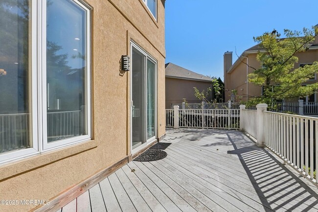 Building Photo - 211 Piper's Landing Ct