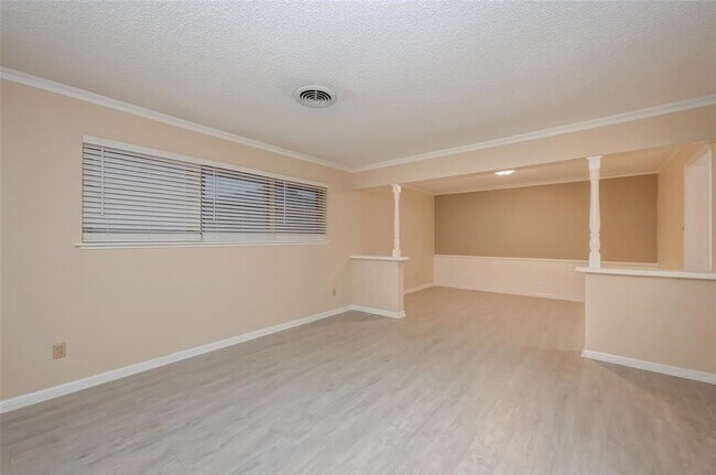 Building Photo - 6543 Kury Ln