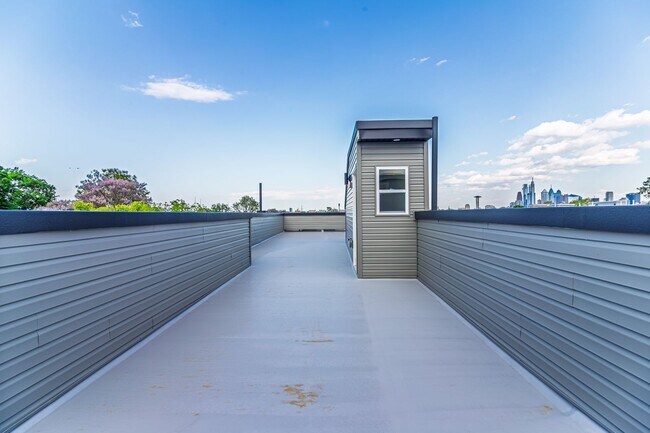 Building Photo - 808 N Preston St