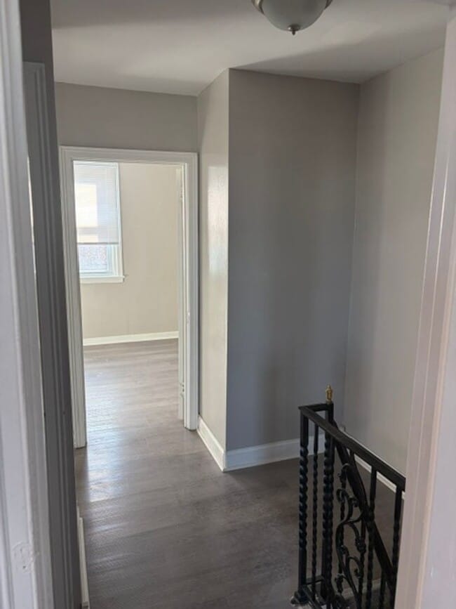 Building Photo - Gorgeous 3-Bedroom Townhome in Holmesburg! Available NOW!