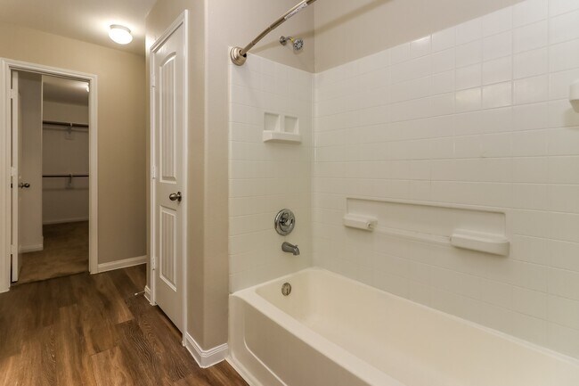 Building Photo - 10311 Urban Oak Trl