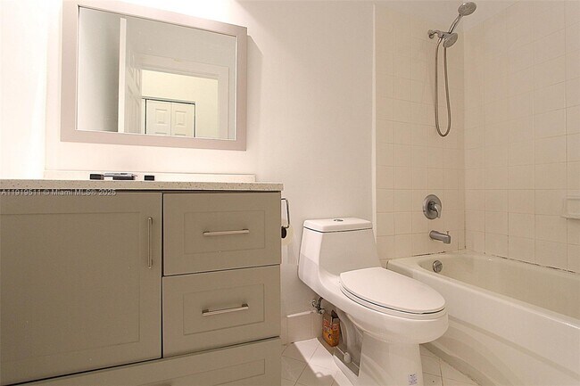 Building Photo - 9390 SW 222nd Way