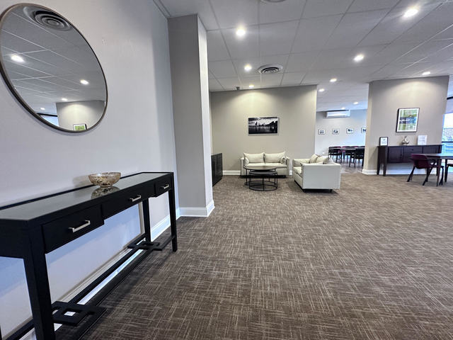 Building Photo - 1636 N Wells St