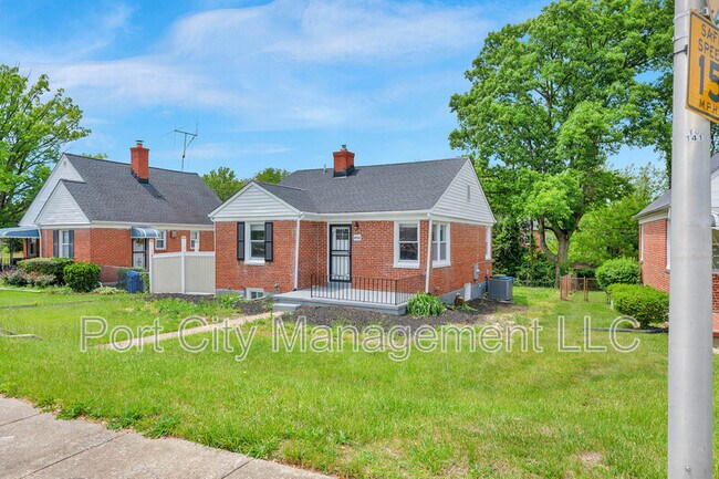 Building Photo - 4902 Gilray Dr