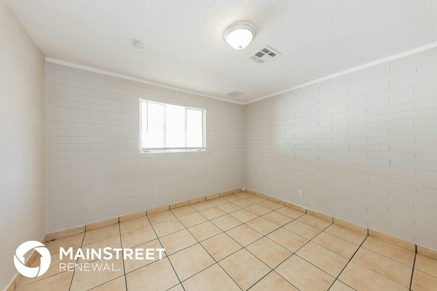 Building Photo - 5514 W Monterosa St