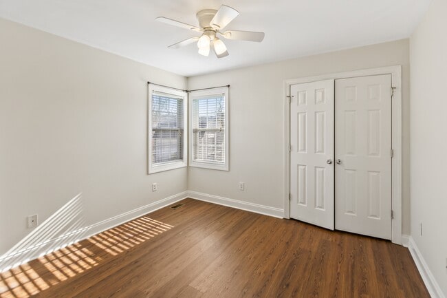 Building Photo - 726 Addington Dr