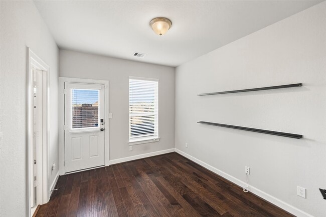 Building Photo - 11909 Primrose Creek Trail