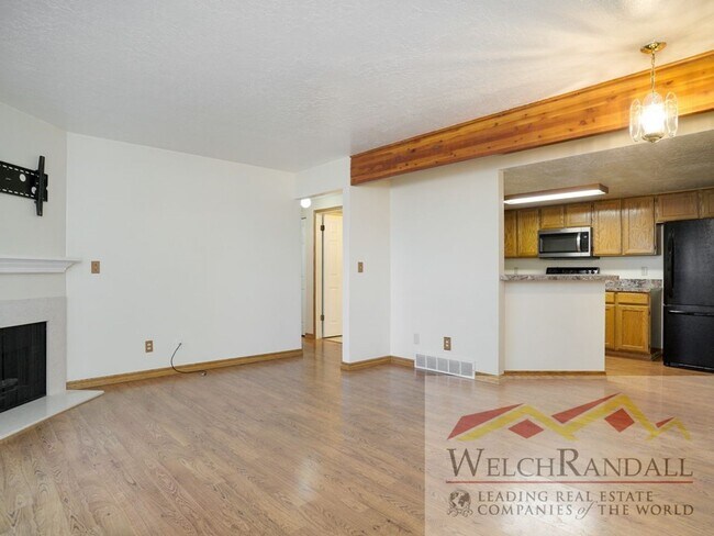 Building Photo - Corner Gem in Washington Terrace – 2BR Com...