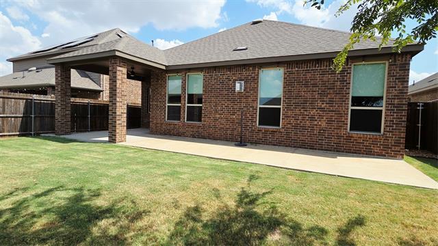 Building Photo - 2932 Log Cabin Dr