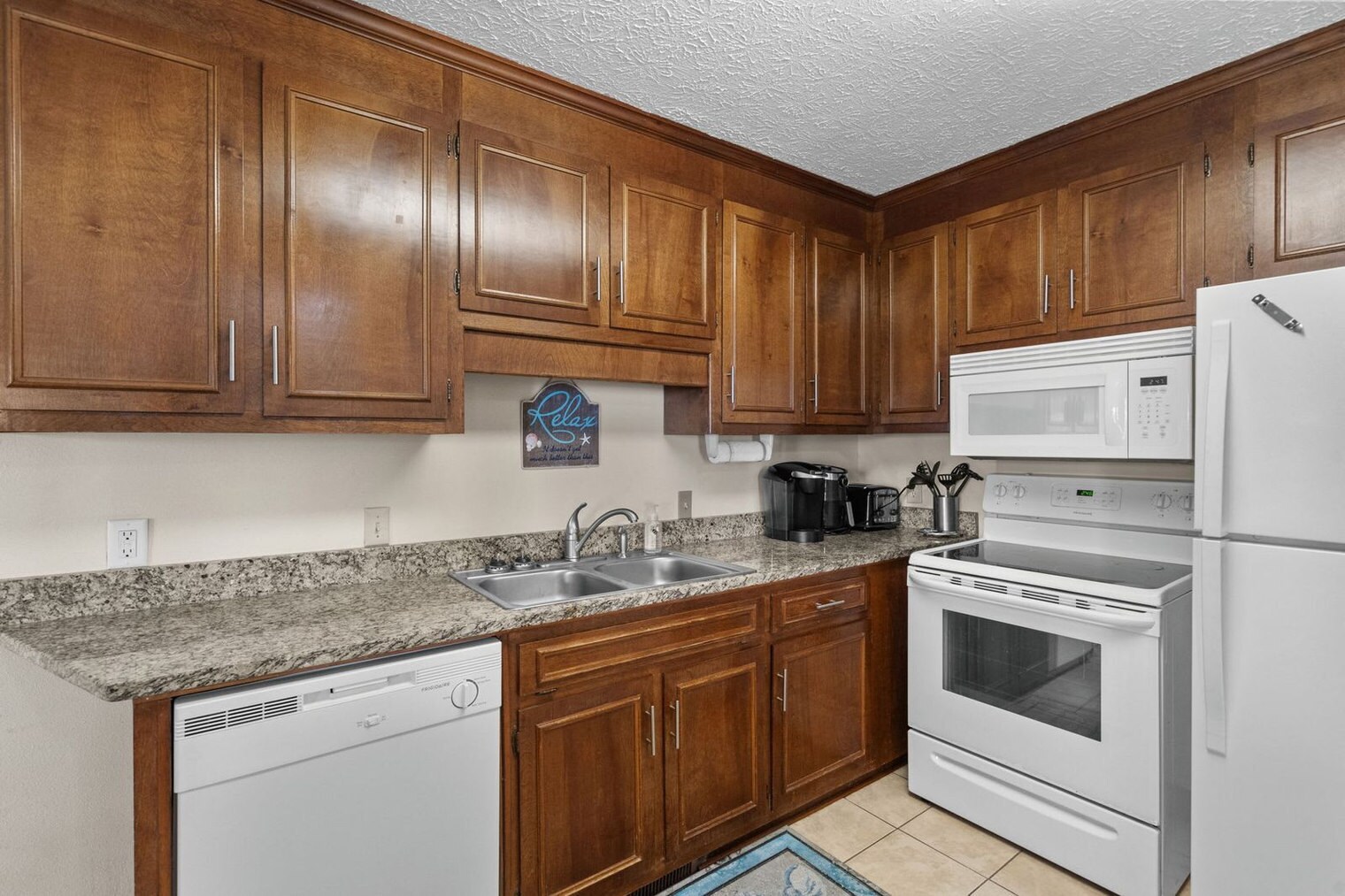 Building Photo - 2805B N Ocean Blvd