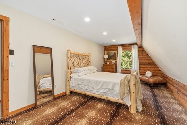 Building Photo - 378 Springbrook Trail