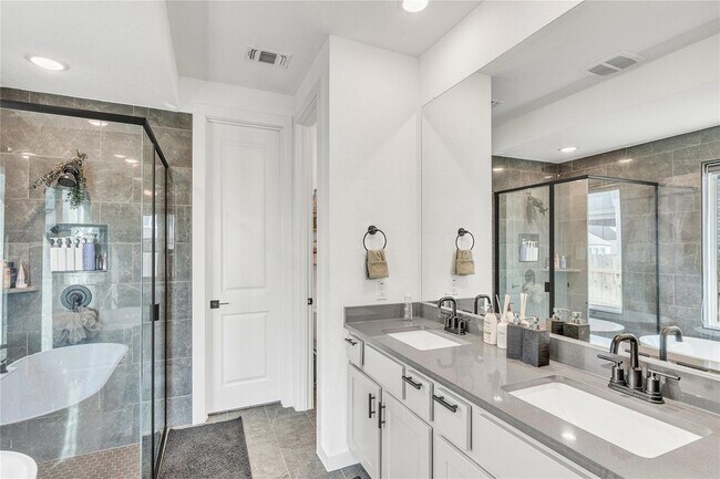 Building Photo - 516 Ahern Ct