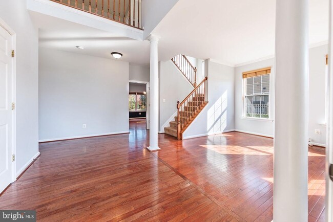 Building Photo - 9402 Pep Rally Ln