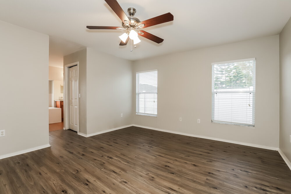 Building Photo - 1710 James Pointe Dr