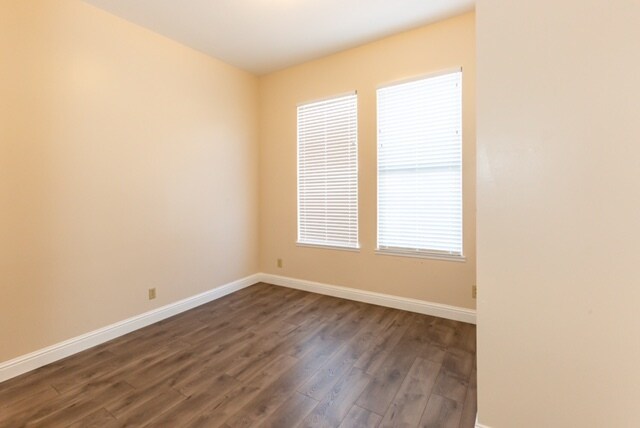 Building Photo - 89 Elgin Park