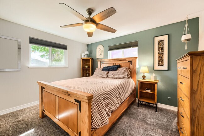 Building Photo - 2118 Monteagle St