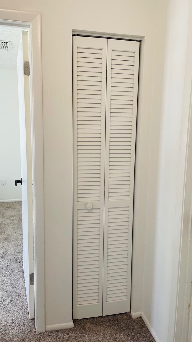 Building Photo - 2706 Graduate Ct