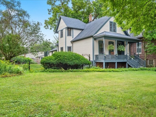 Building Photo - 114 S Ridgeland Ave