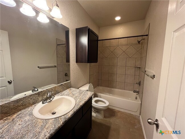 Building Photo - 268 Rosalie Dr