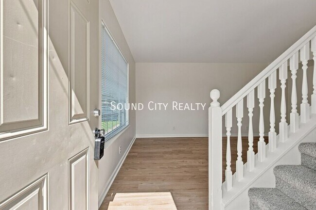 Building Photo - 4113-A Hunting Dr-