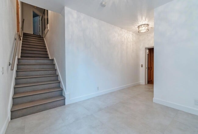 Building Photo - 2604 Center Ct Dr