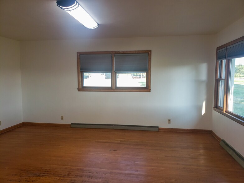 Building Photo - 3002 Hope Rd
