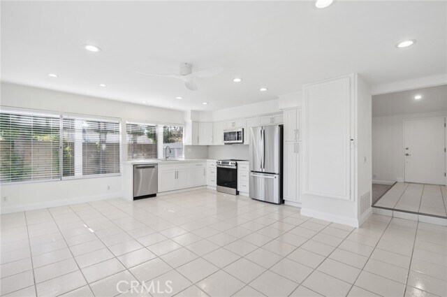 Building Photo - 8822 Bellshire Dr