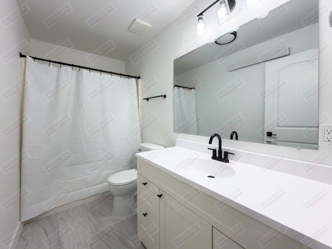 Building Photo - Completely remodeled home!