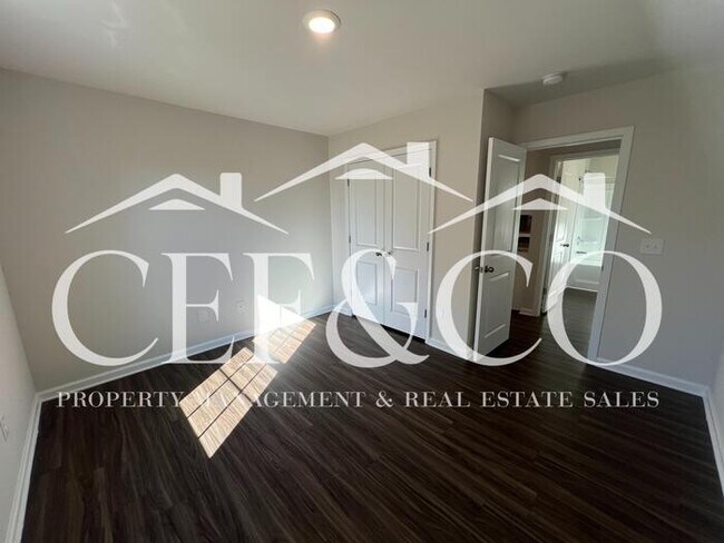 Building Photo - Spacious 5-Bedroom Home with Loft, 2-Car Garage & Neighborhood Amenities