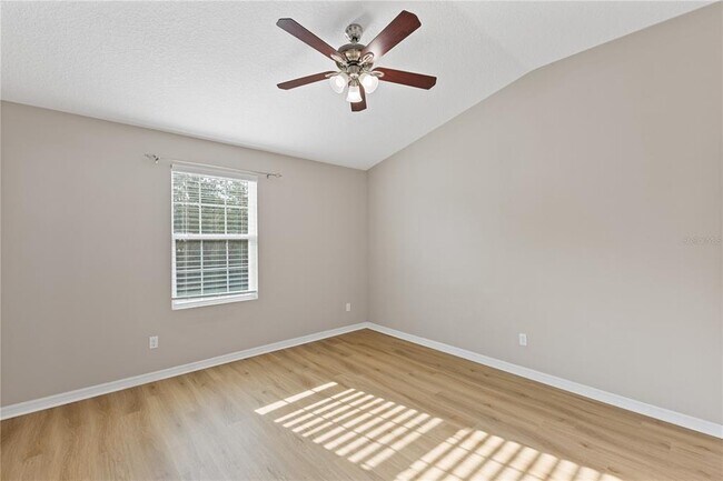 Building Photo - 506 Rainbow Springs Loop