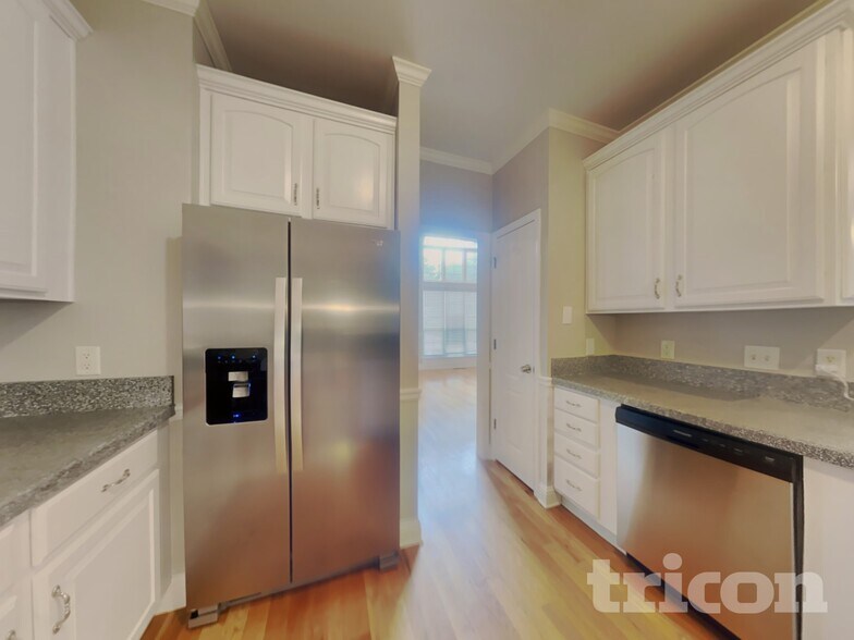 Building Photo - 4325 Foxfire Ct