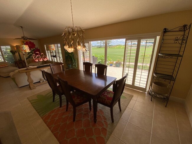 Building Photo - Exquisite - Turnkey, 3 bed + 2 1/2 Bath + ...