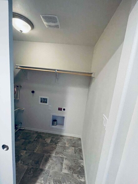 Building Photo - 611 Koontz Rd