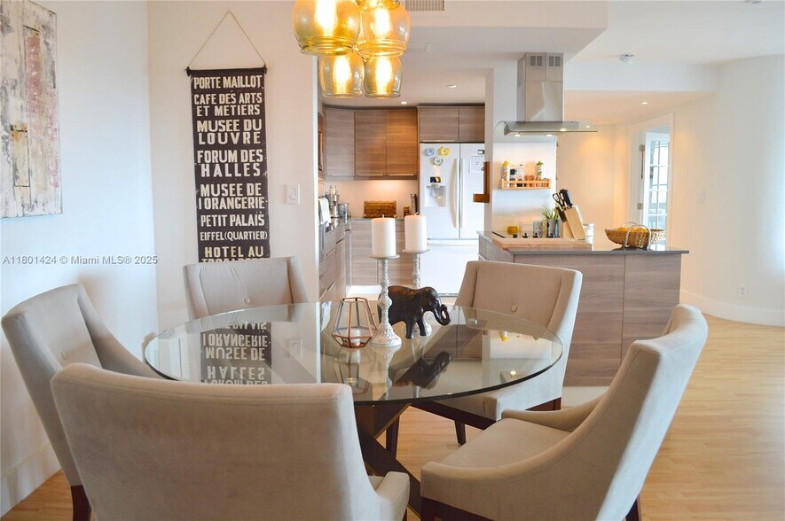 Building Photo - 2451 Brickell Ave