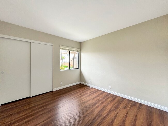 Building Photo - Beautiful 3B/2BA Home W/ 2 Car Garage, Was...