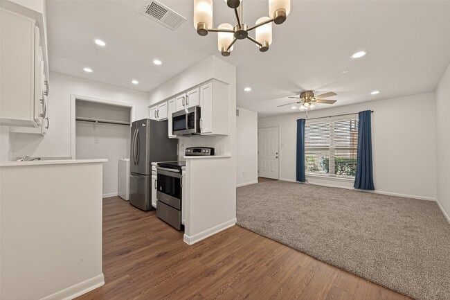 Building Photo - 8801 Hammerly Blvd