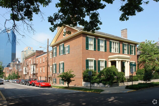 Primary Photo - 226 W 2nd St
