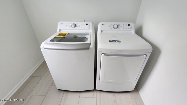 Building Photo - 97 Carbonell Pl