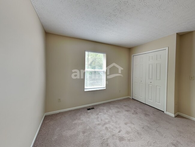 Building Photo - 392 Old Ivory Ct