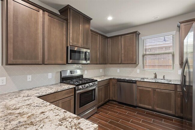 Building Photo - 13202 Villa Sola Dr