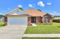 Building Photo - 2013 Darwood Dr
