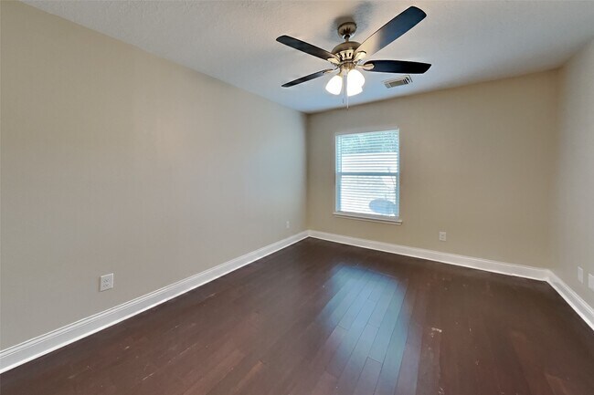 Building Photo - 19402 Kacey Ln Ct