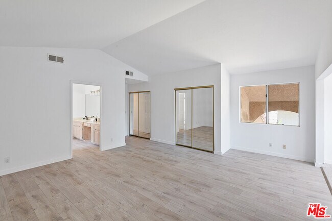 Building Photo - 8473 Penfield Ave