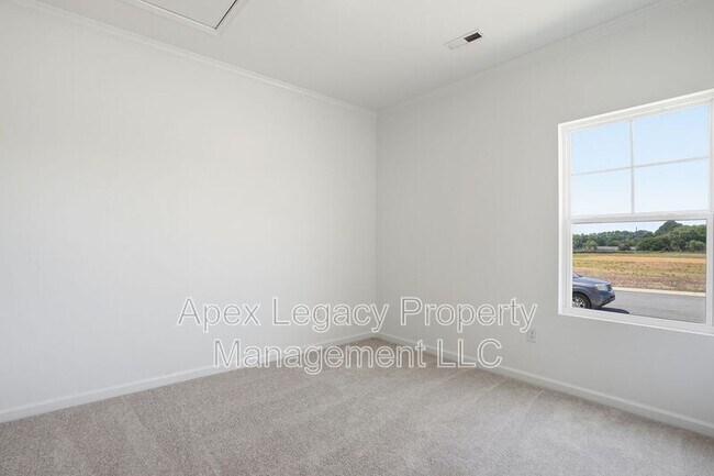Building Photo - 767 Roy Adams Rd
