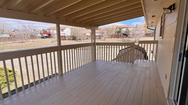 Building Photo - Newly Remodeled 3 Bedroom with Great View!