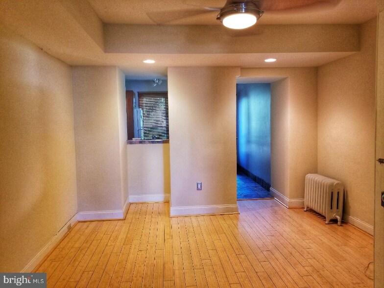Building Photo - 148 Gay St
