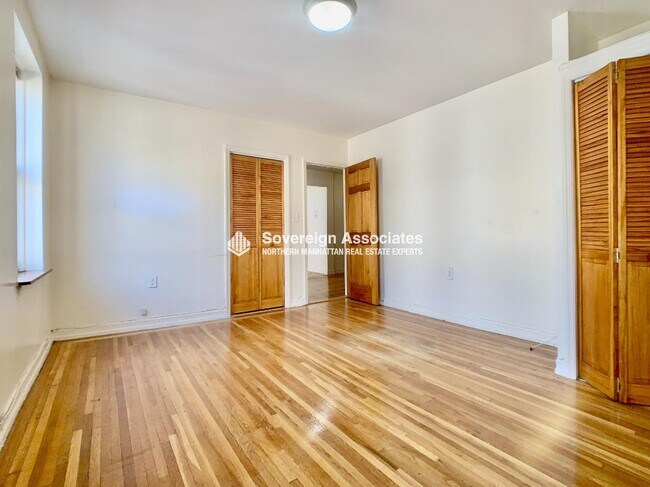 Building Photo - 183 Pinehurst Avenue
