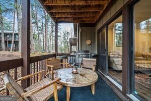 Building Photo - 2501 Fairway Oaks