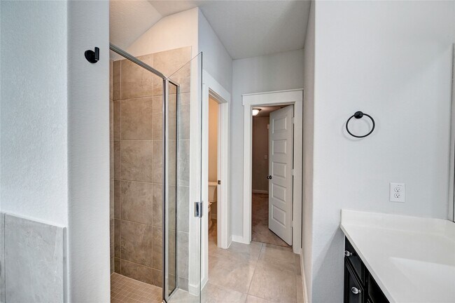 Building Photo - 31702 Casa Linda Dr